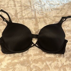 Victorias Secret Bombshell Plunge Bra only worn a few times